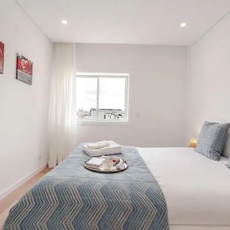 Bright Flat With Balcony & Garage By Hostwise * Oporto