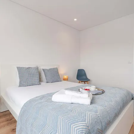 Bright Flat With Balcony & Garage By Hostwise * Porto