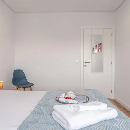 Lejlighed Bright Flat With Balcony & Garage By Hostwise *