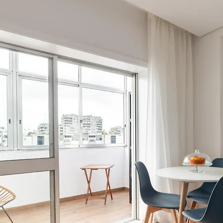 Bright Flat With Balcony & Garage By Hostwise * Porto