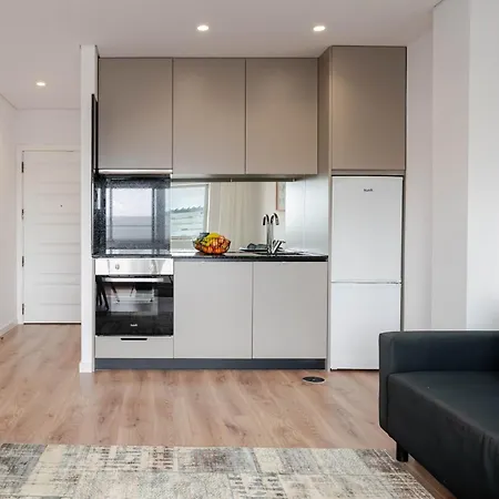 Appartement Bright Flat With Balcony & Garage By Hostwise *