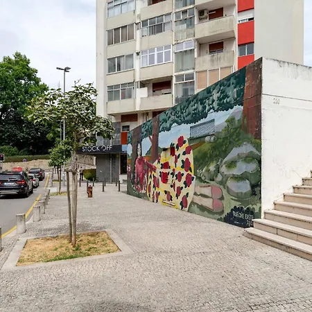 Appartement Bright Flat With Balcony & Garage By Hostwise Oporto